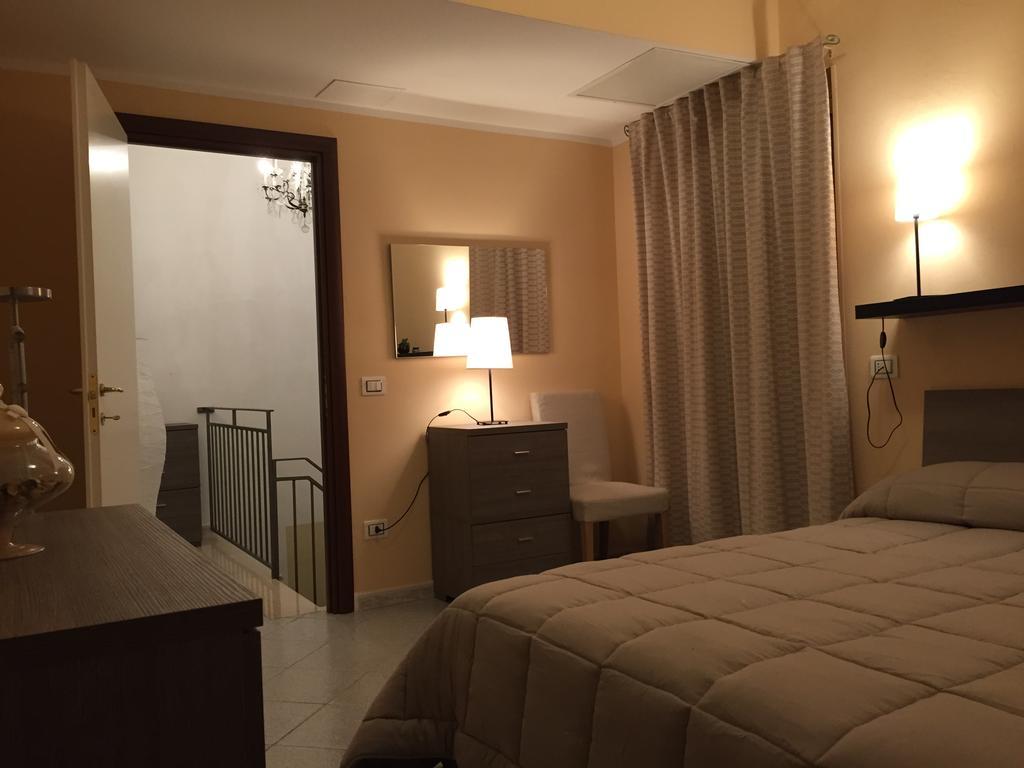 La Terrazza Sul Borgo Bed & Breakfast Serracapriola Exterior photo