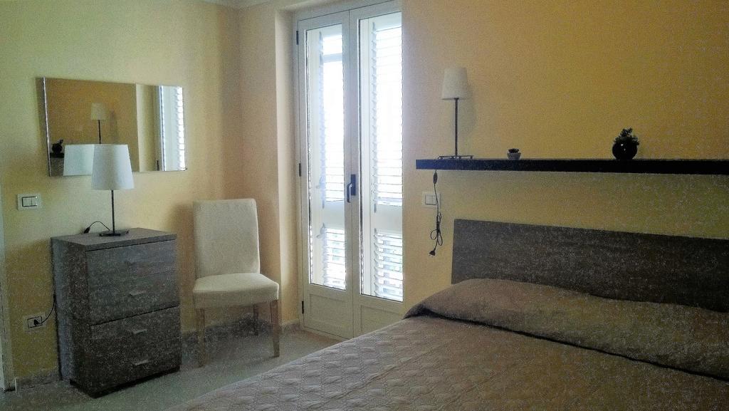 La Terrazza Sul Borgo Bed & Breakfast Serracapriola Exterior photo